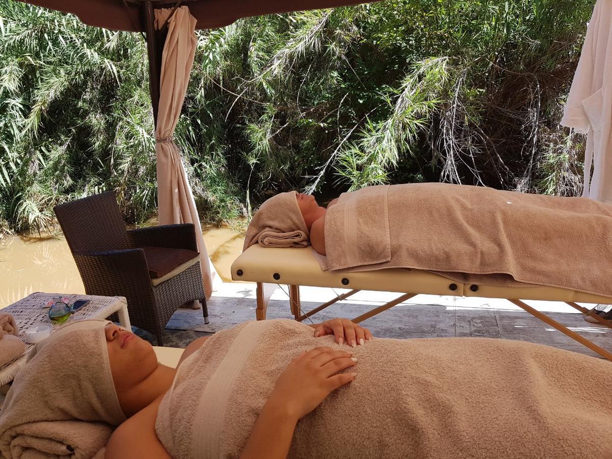 Iris Retreat & Island Day Spa ฮาร์ทบีสบูร์ท ภายนอก รูปภาพ